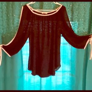 Women’s Black Blouse